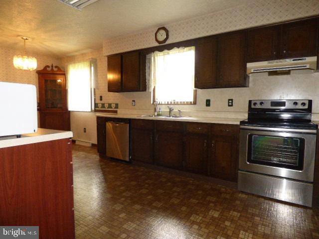 KENDALE EAST - Residential