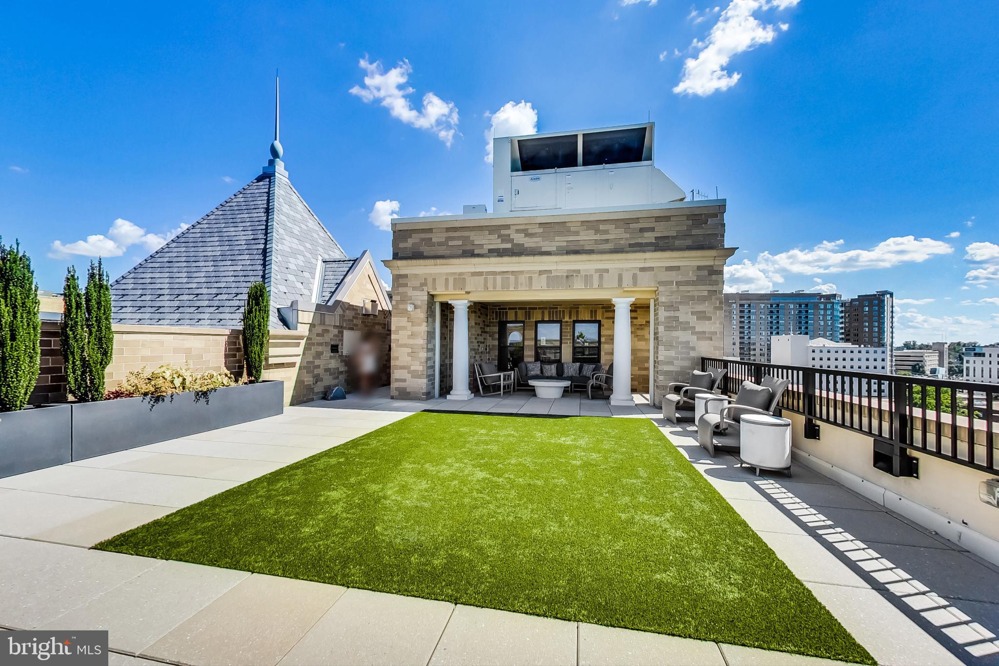 STONEHALL - Residential