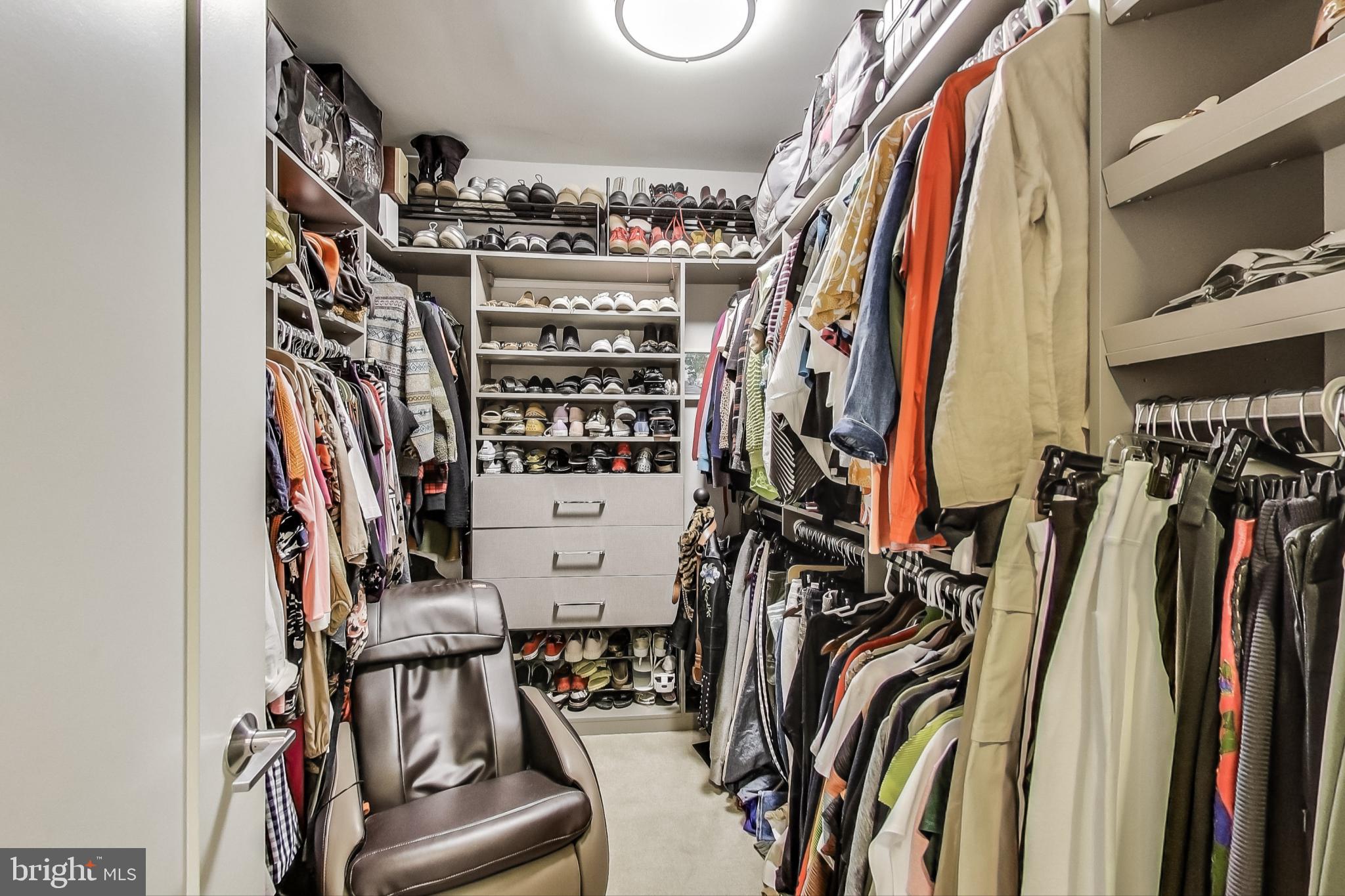 STONEHALL - Residential