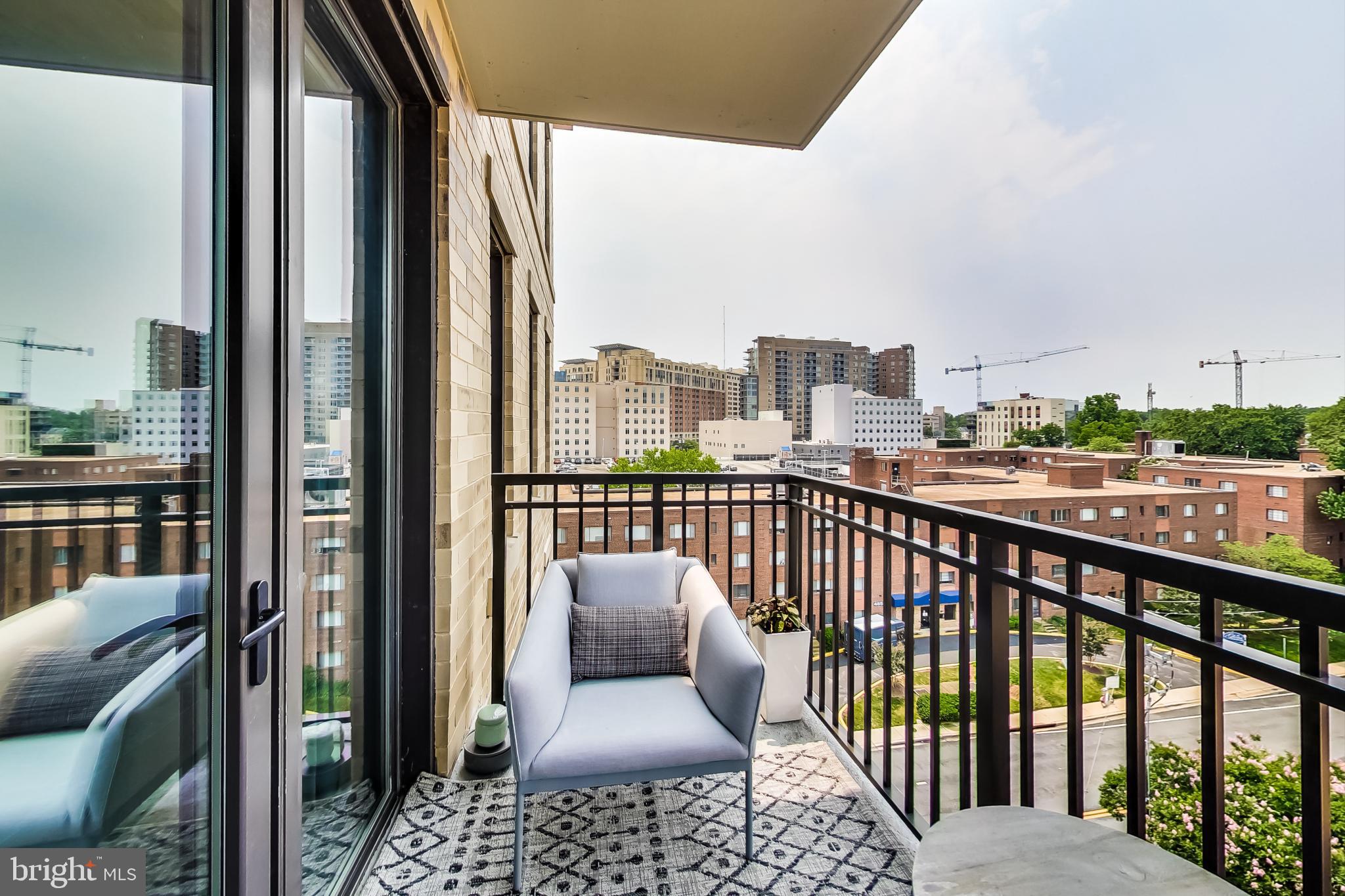 STONEHALL - Residential