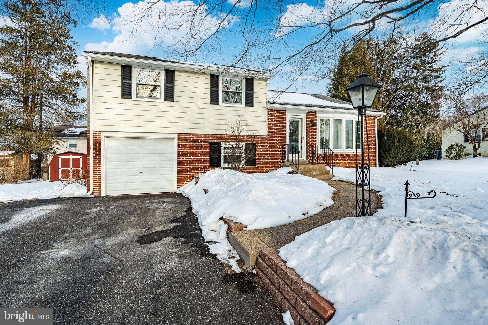 GLEN ACRES - Residential