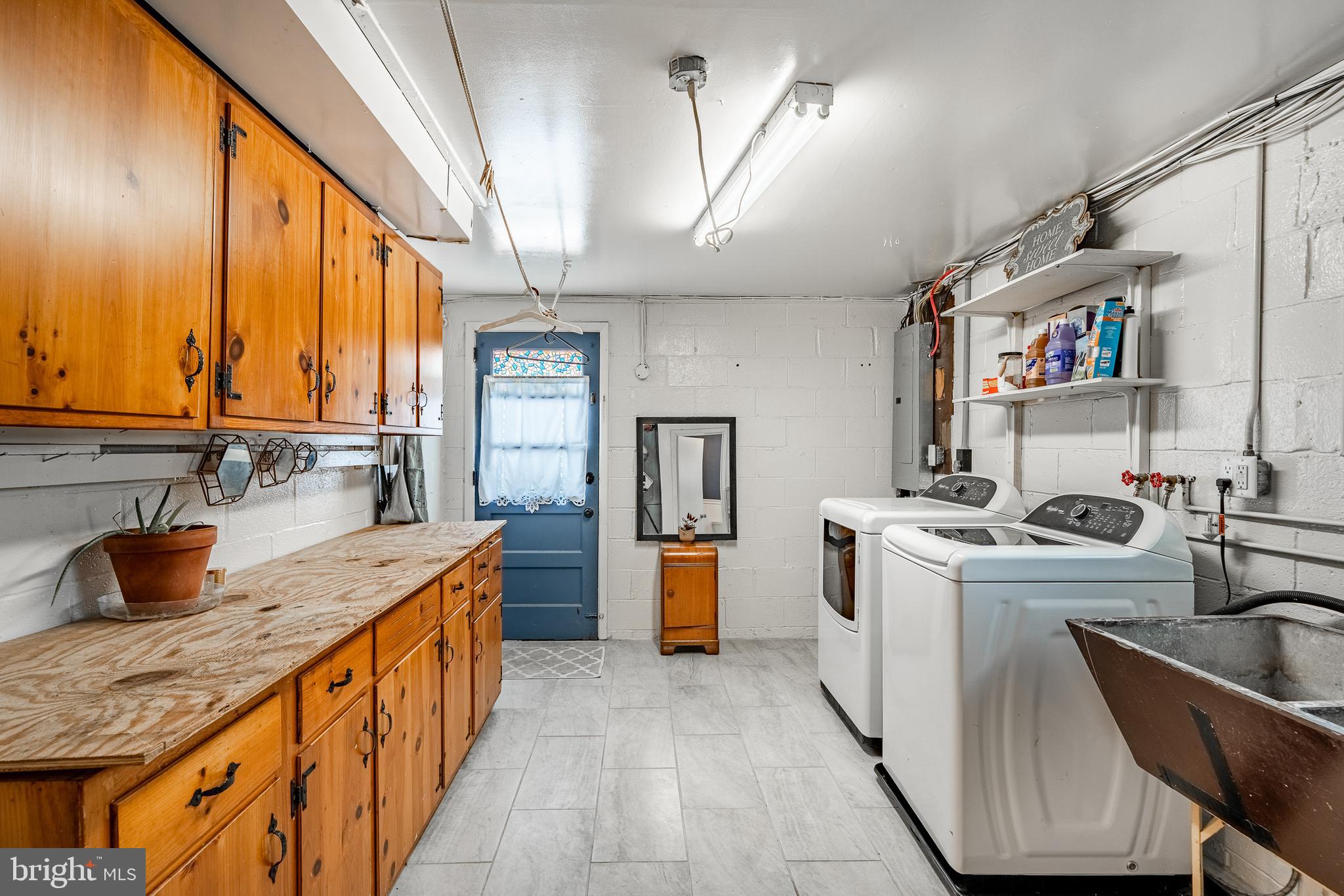 GLEN ACRES - Residential