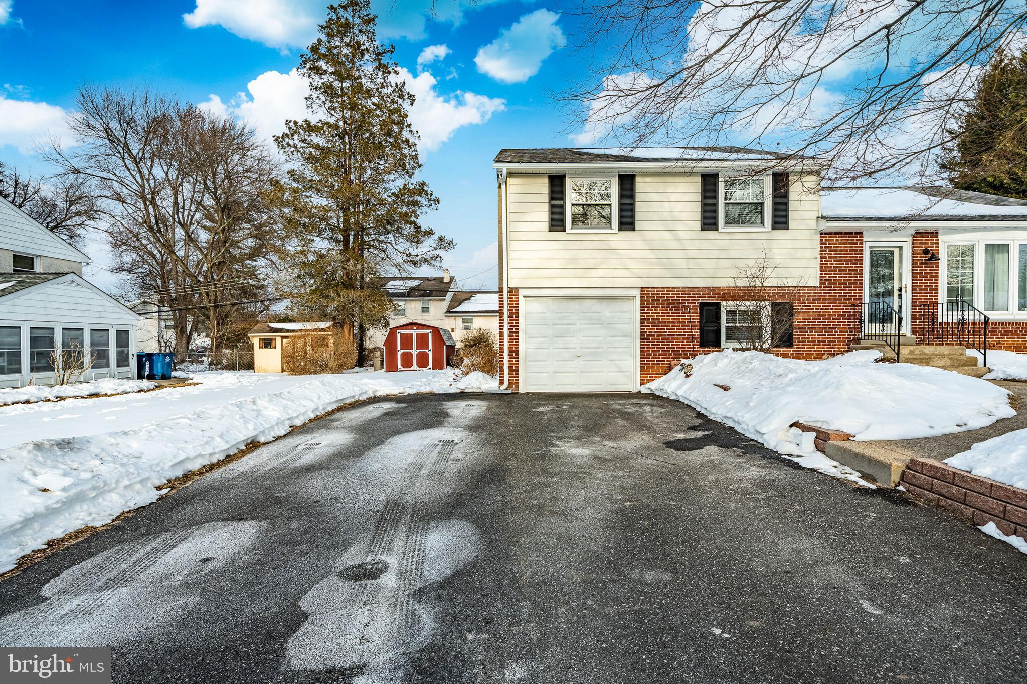 GLEN ACRES - Residential