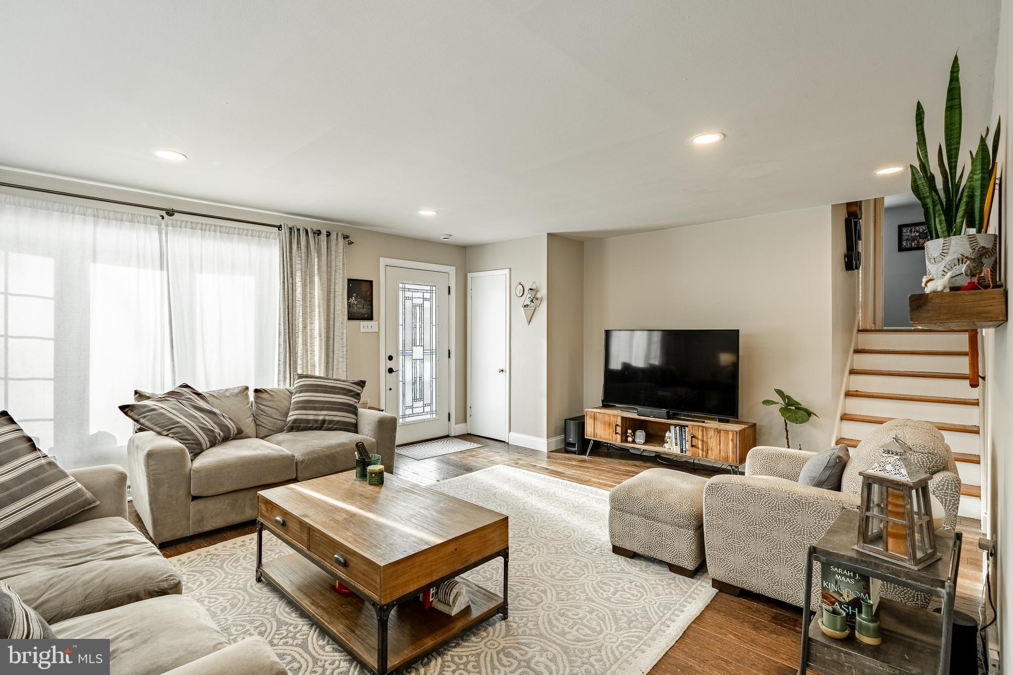 GLEN ACRES - Residential