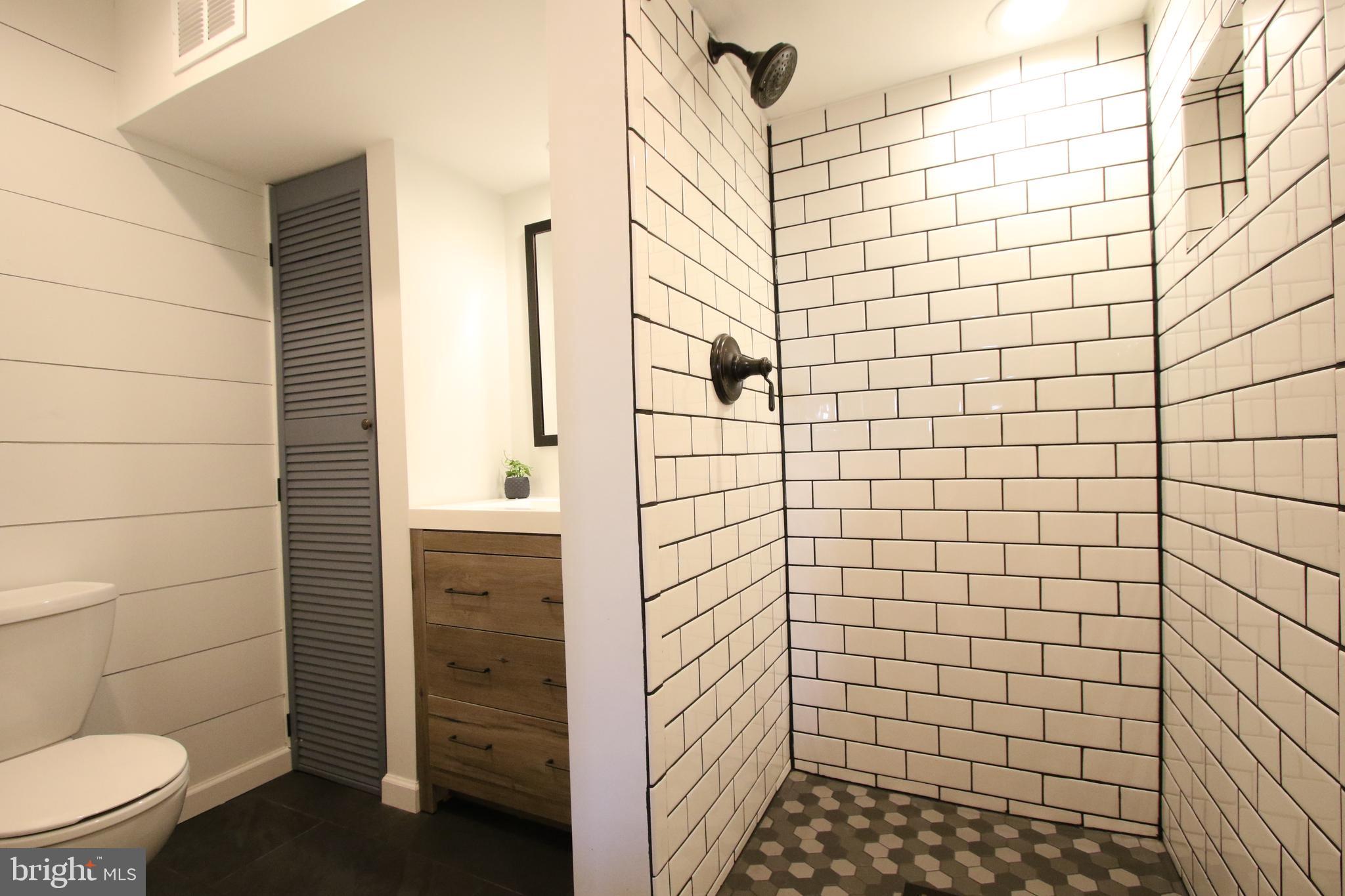 AMBERLEIGH - Residential Lease