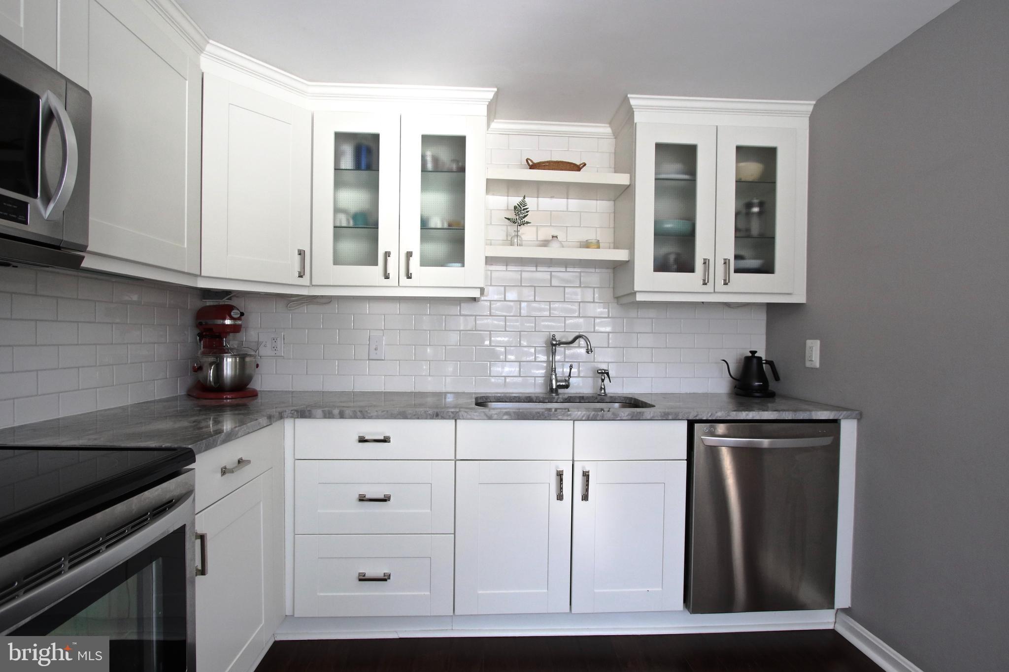 AMBERLEIGH - Residential Lease