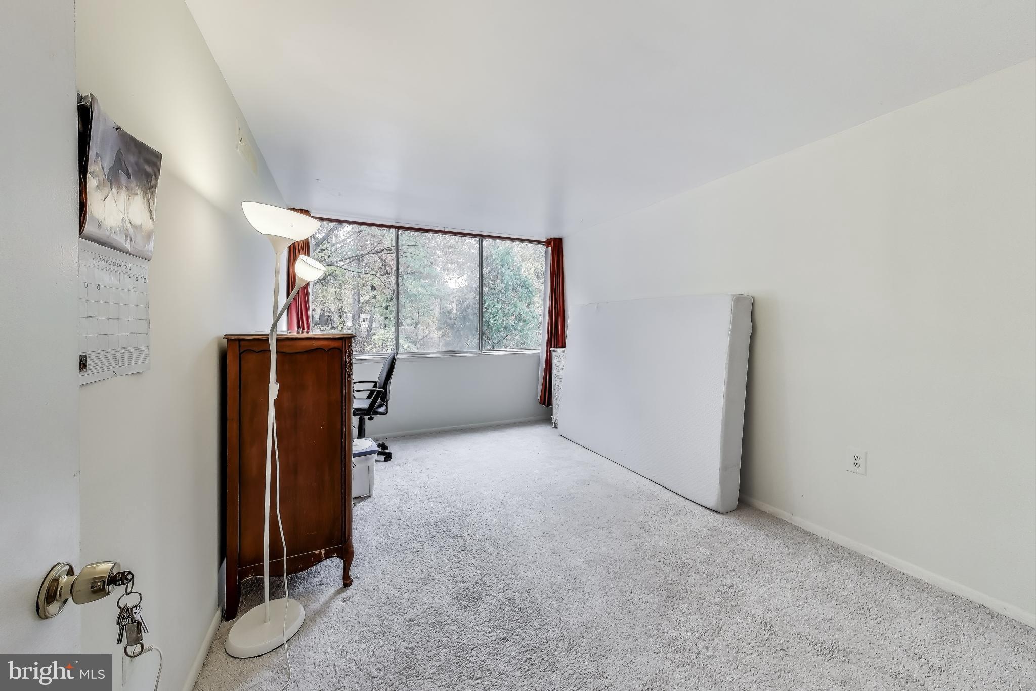 IVYMOUNT COURT - Residential