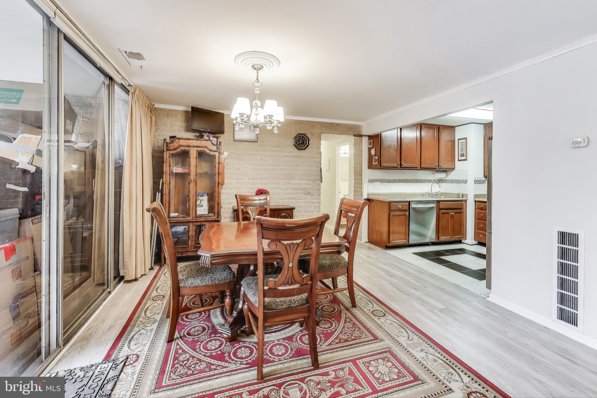 IVYMOUNT COURT - Residential