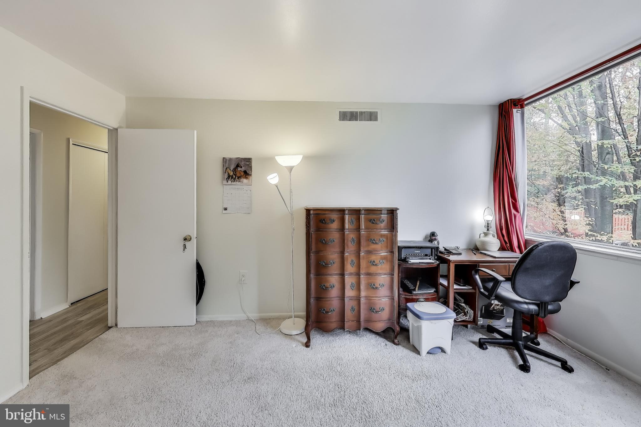 IVYMOUNT COURT - Residential