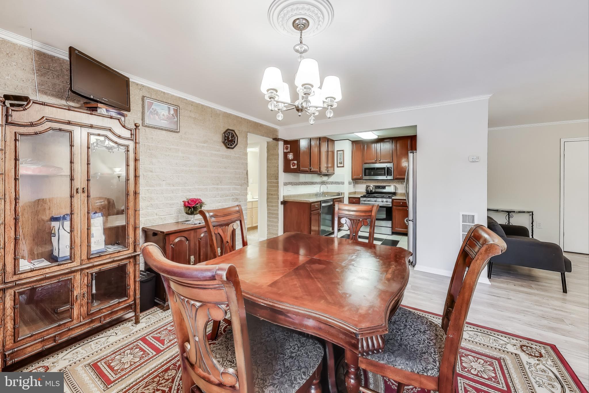 IVYMOUNT COURT - Residential