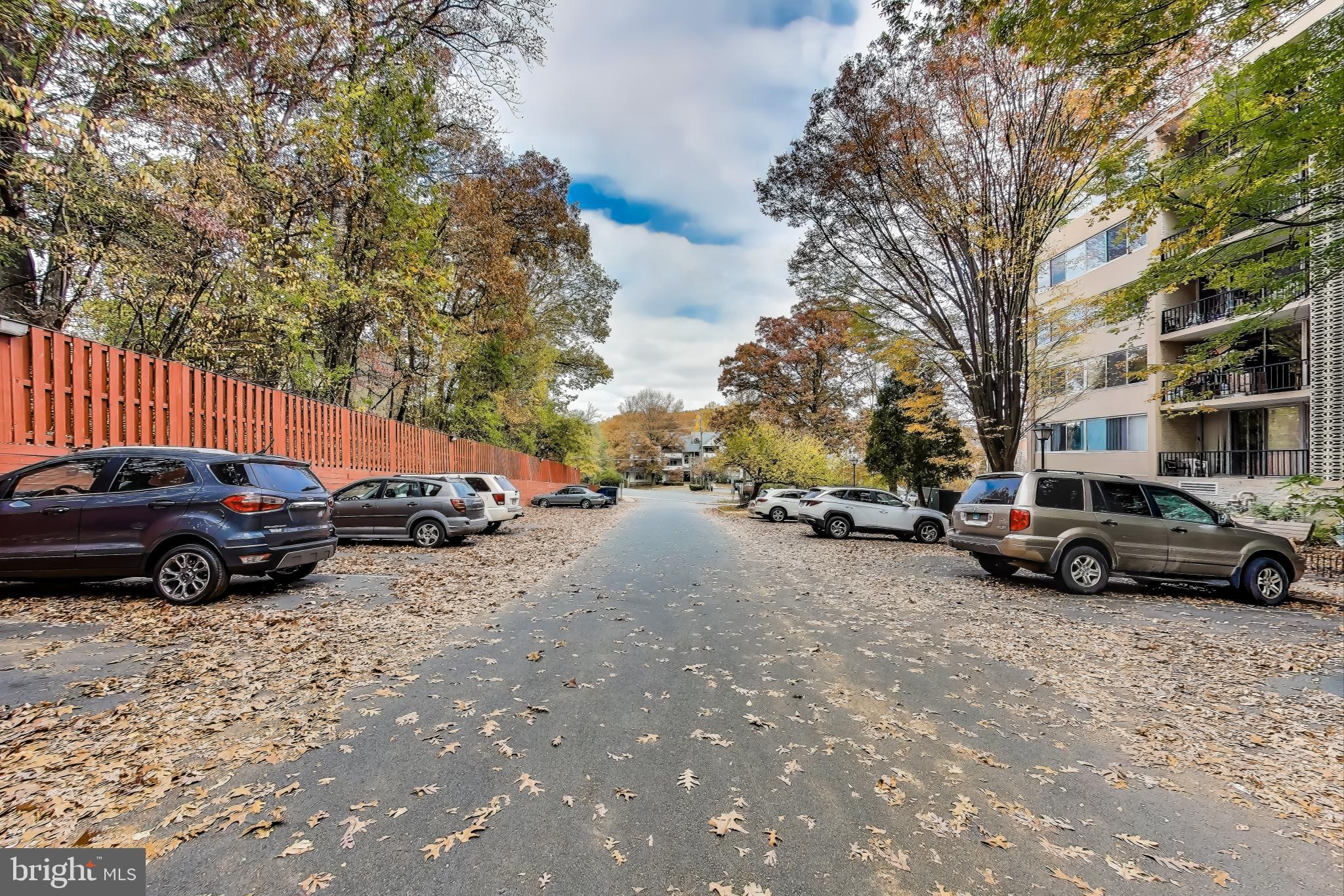 IVYMOUNT COURT - Residential