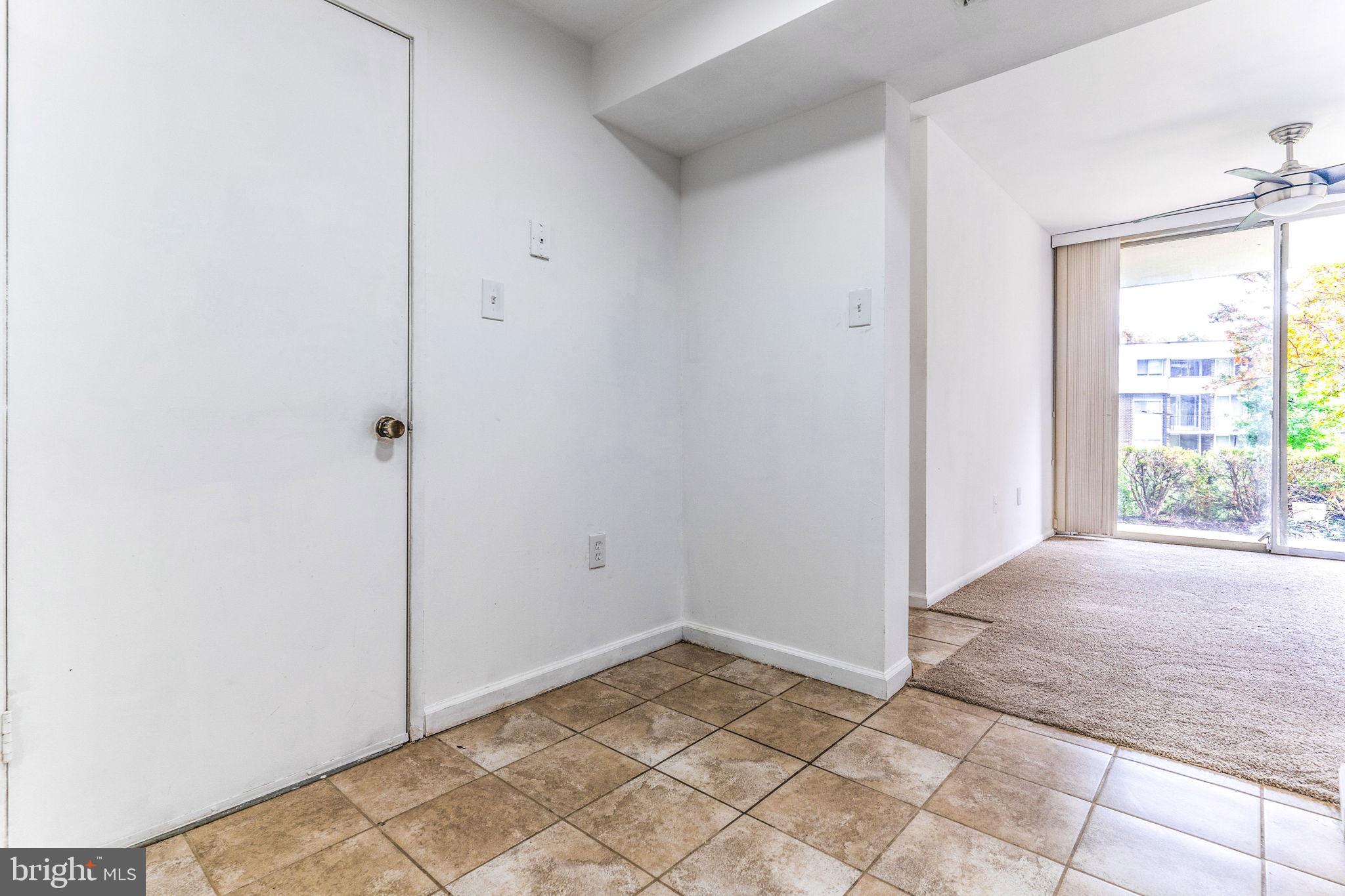 TREETOP CONDO - Residential Lease