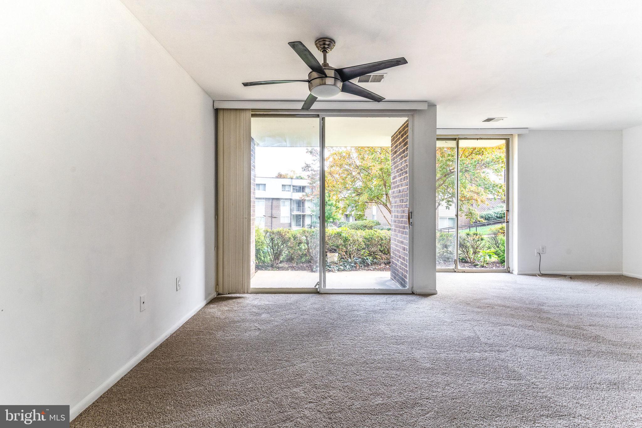 TREETOP CONDO - Residential Lease