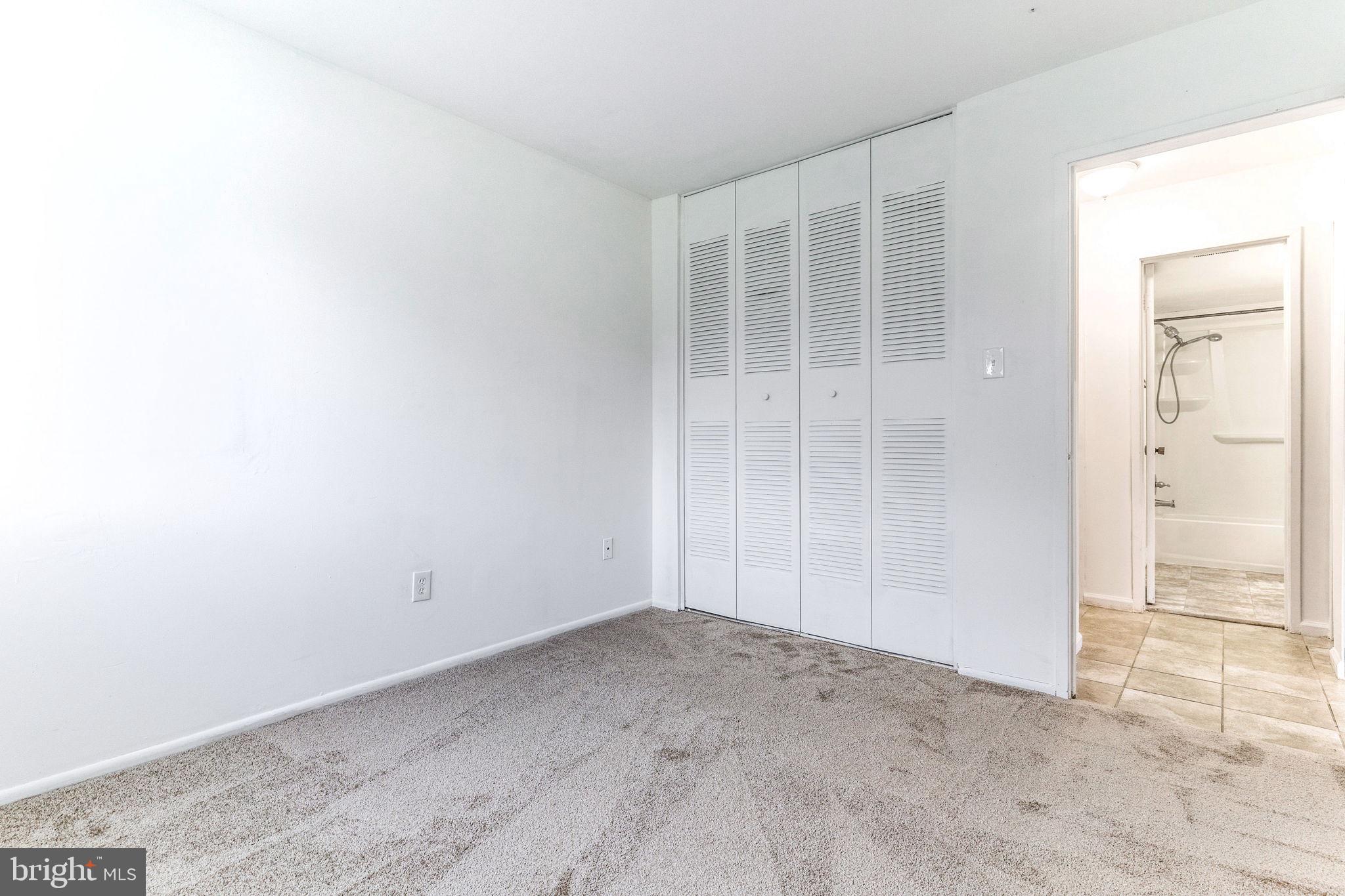 TREETOP CONDO - Residential Lease