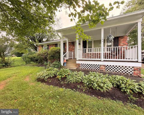 Photo of 130 S St Paul Street, HAMILTON, VA 20158 (MLS # VALO2129860)