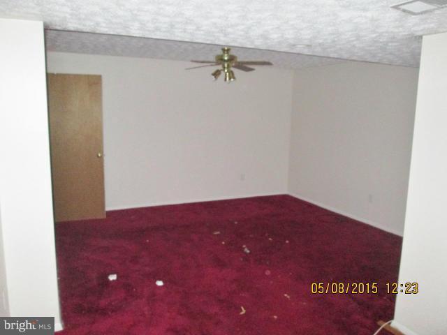 SMALL CROSSINGS - Residential