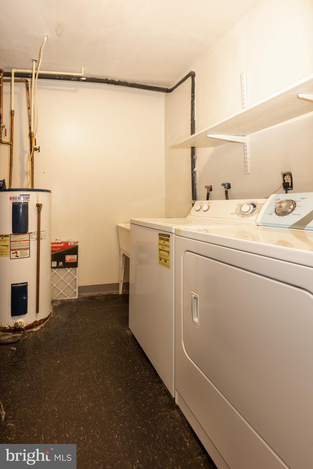 RIPPON LANDING - Residential