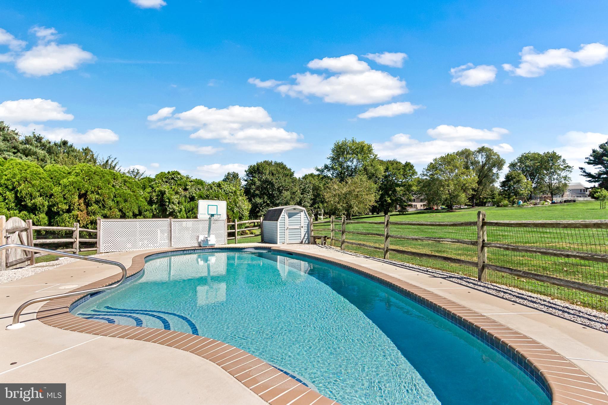 TODD ESTATES - Residential