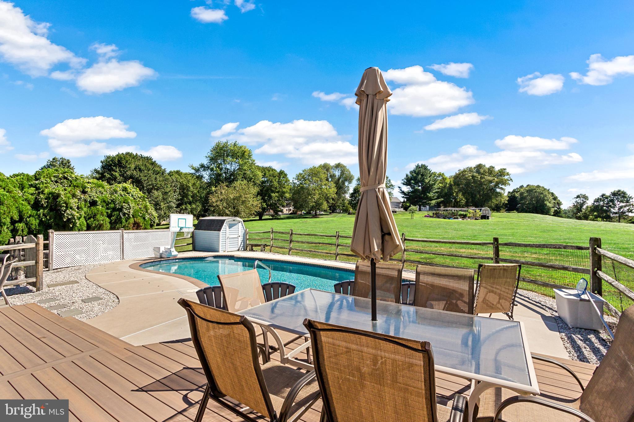 TODD ESTATES - Residential