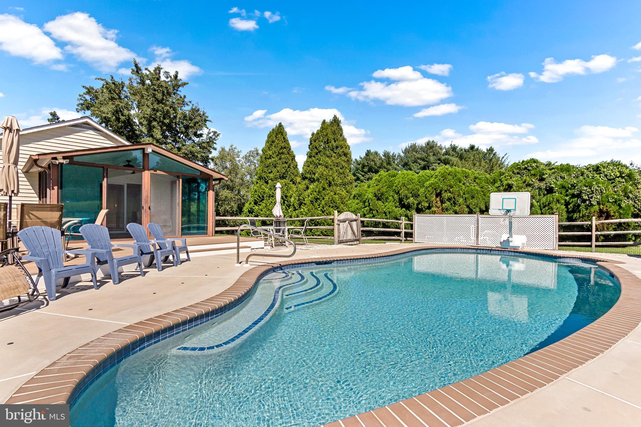 TODD ESTATES - Residential