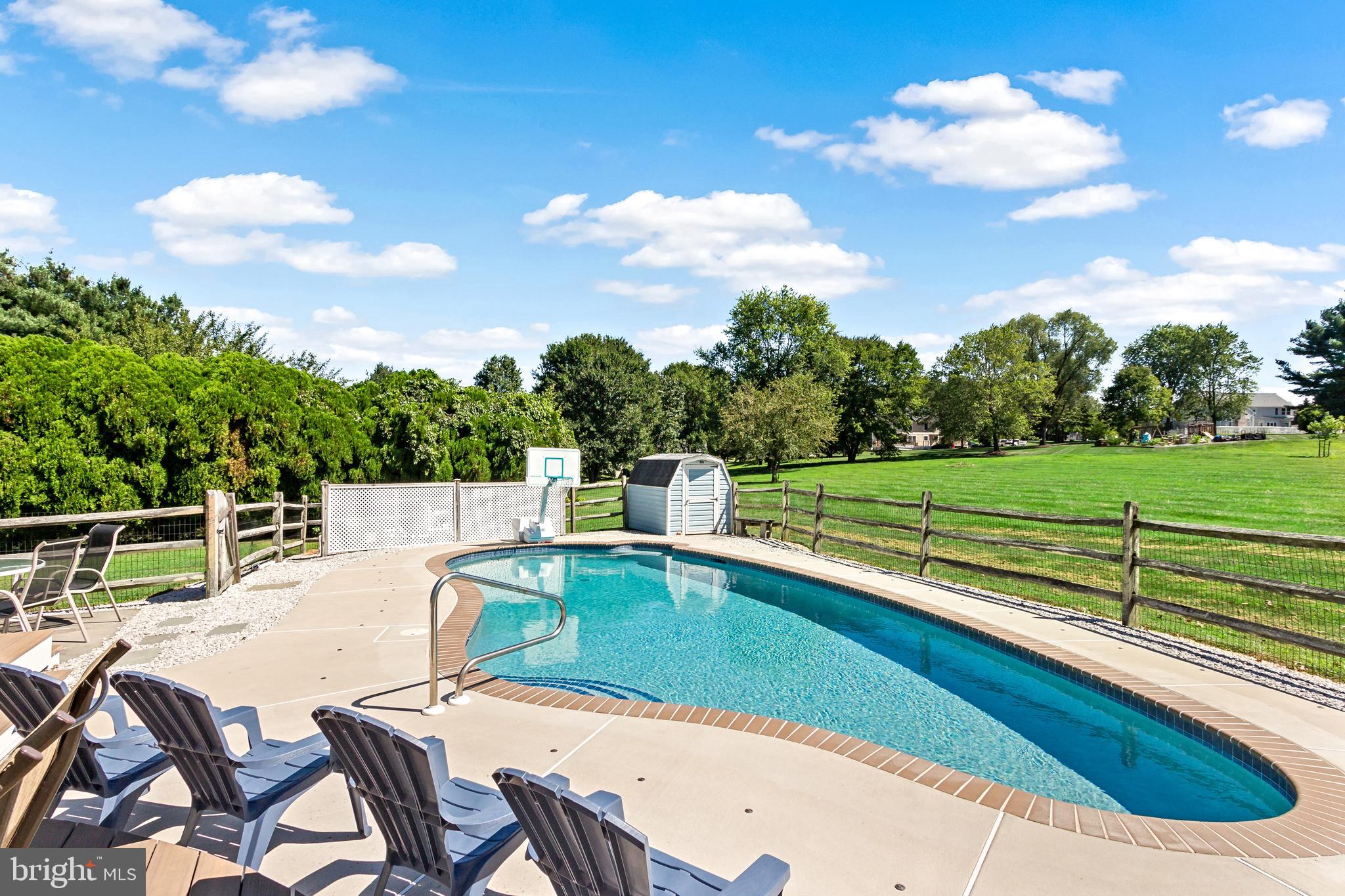 TODD ESTATES - Residential