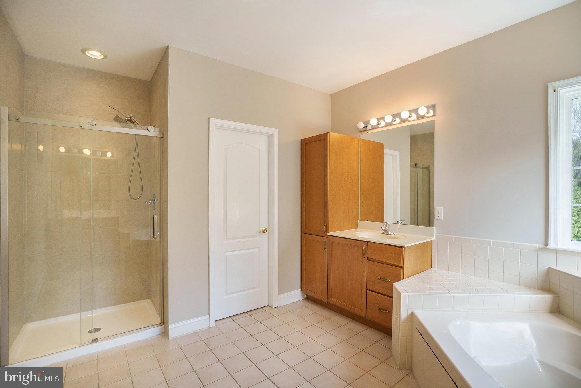 NORTHBROOK - Residential