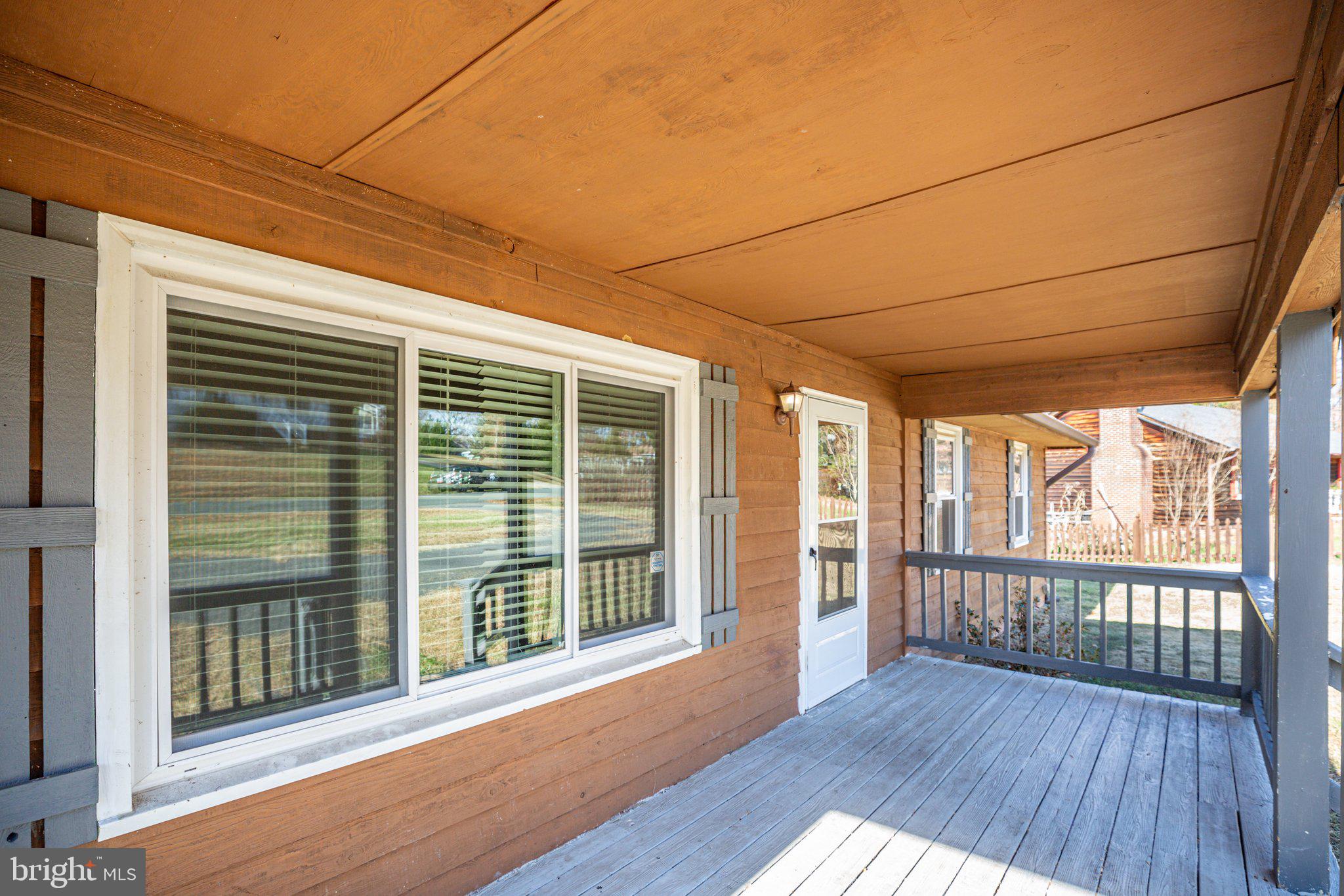 WINDSOR PLACE - Residential