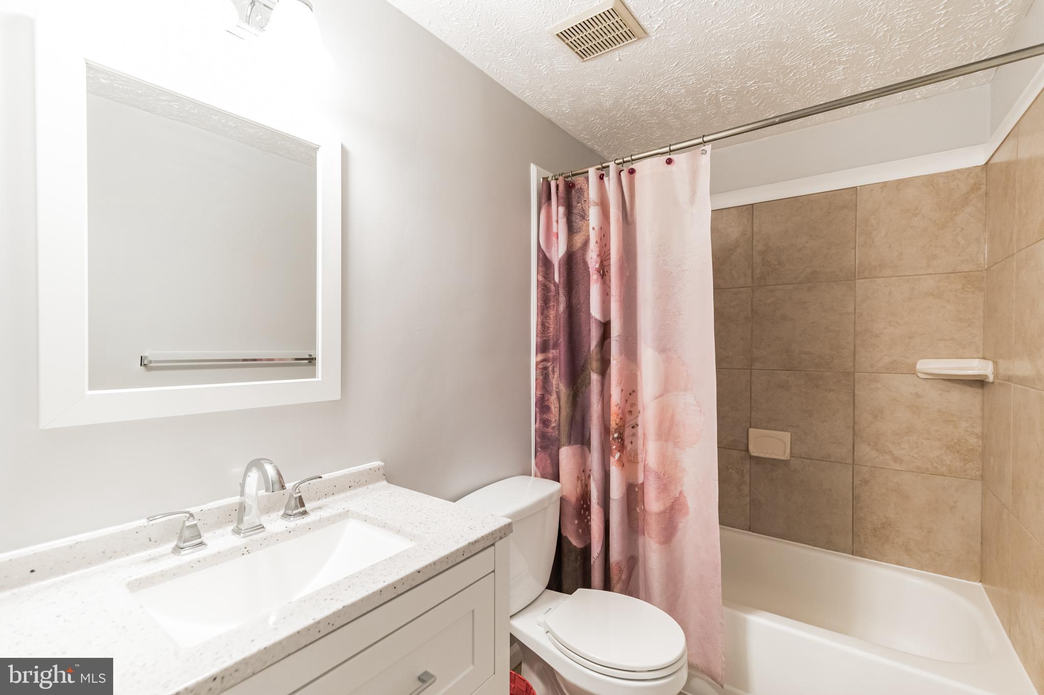 POHICK VILLAGE - Residential