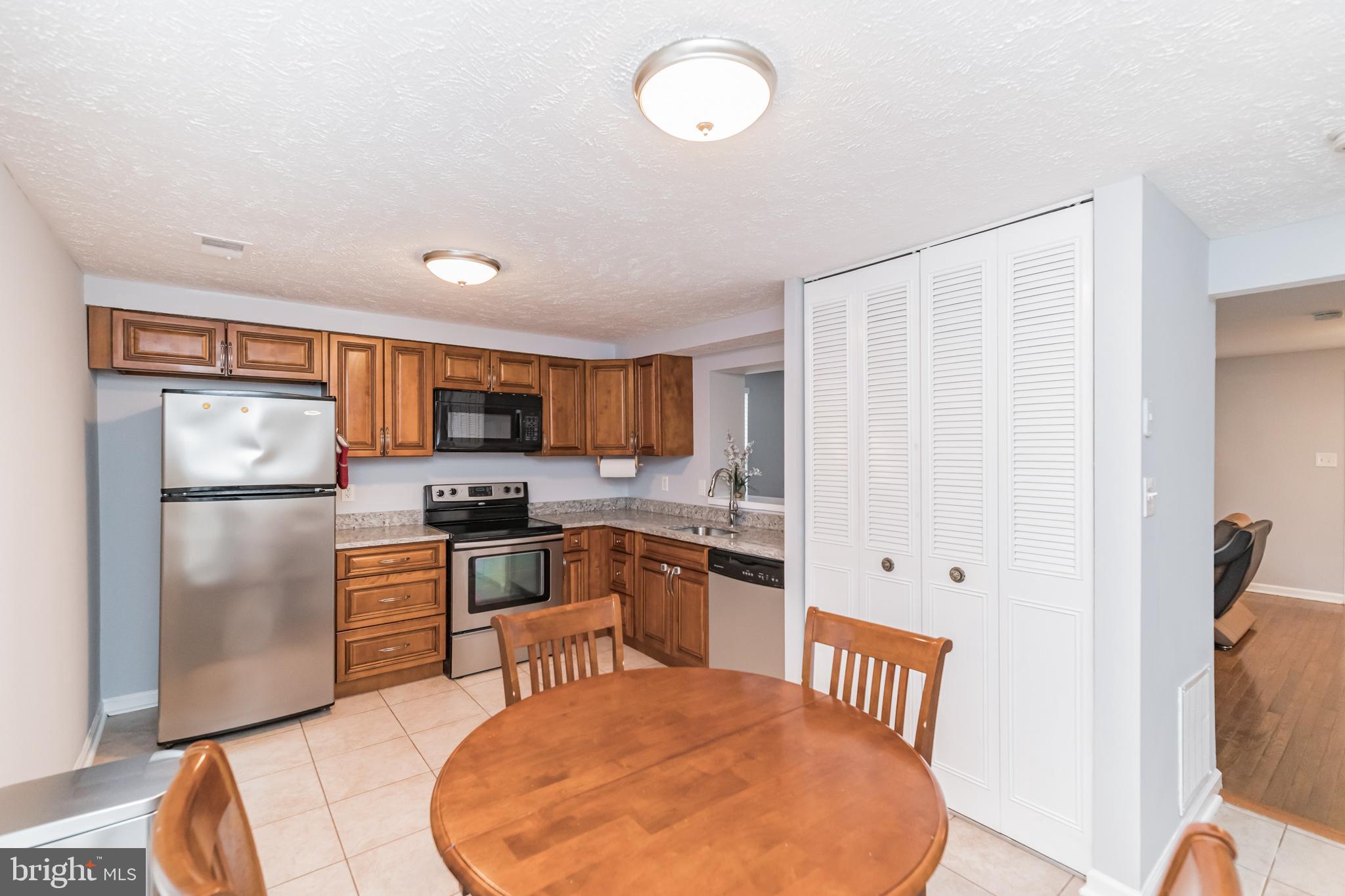 POHICK VILLAGE - Residential