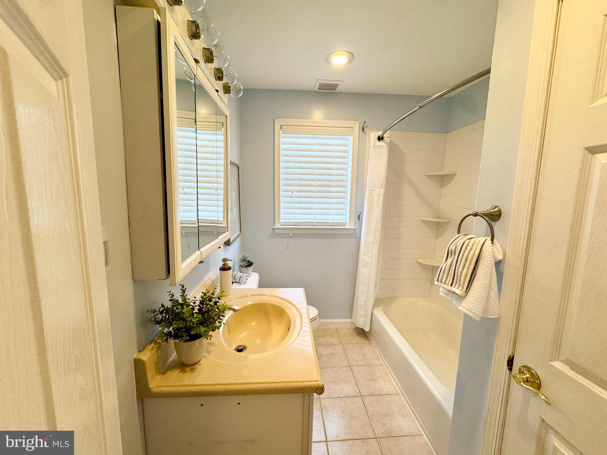 LANGHORNE GABLES - Residential