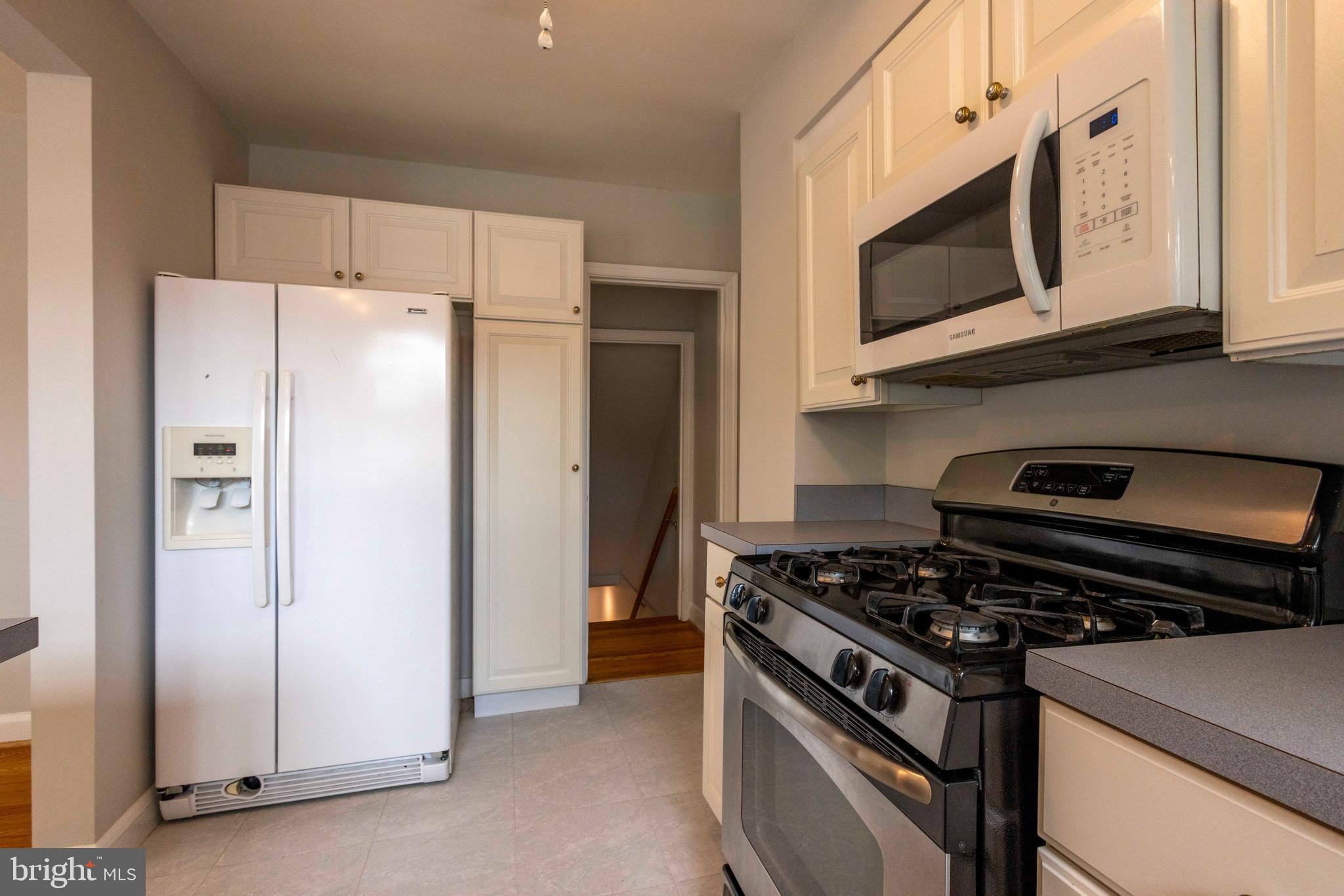 PARKVILLE - Residential Lease