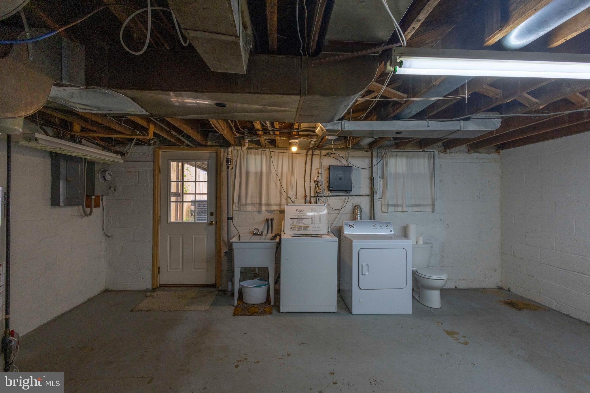 PARKVILLE - Residential Lease