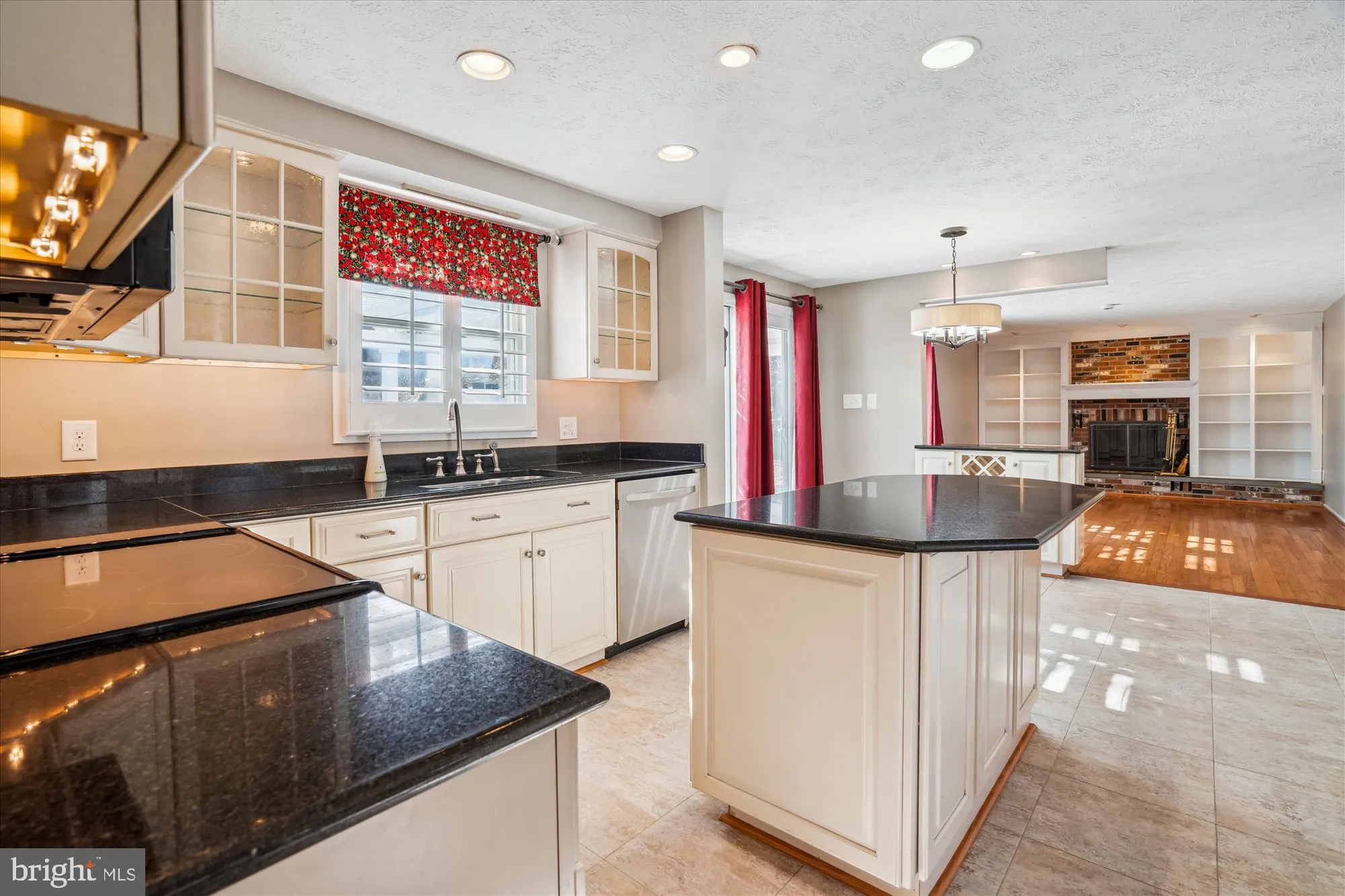 Columbia, Maryland 21046, United States, 5 Bedrooms Bedrooms, ,4 BathroomsBathrooms,Residential,Pending,11247