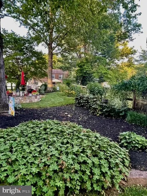 Columbia, Maryland 21046, United States, 5 Bedrooms Bedrooms, ,4 BathroomsBathrooms,Residential,Pending,11247