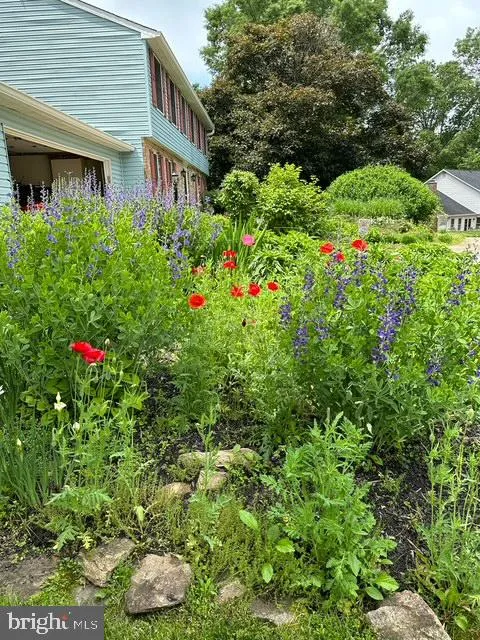 Columbia, Maryland 21046, United States, 5 Bedrooms Bedrooms, ,4 BathroomsBathrooms,Residential,Pending,11247