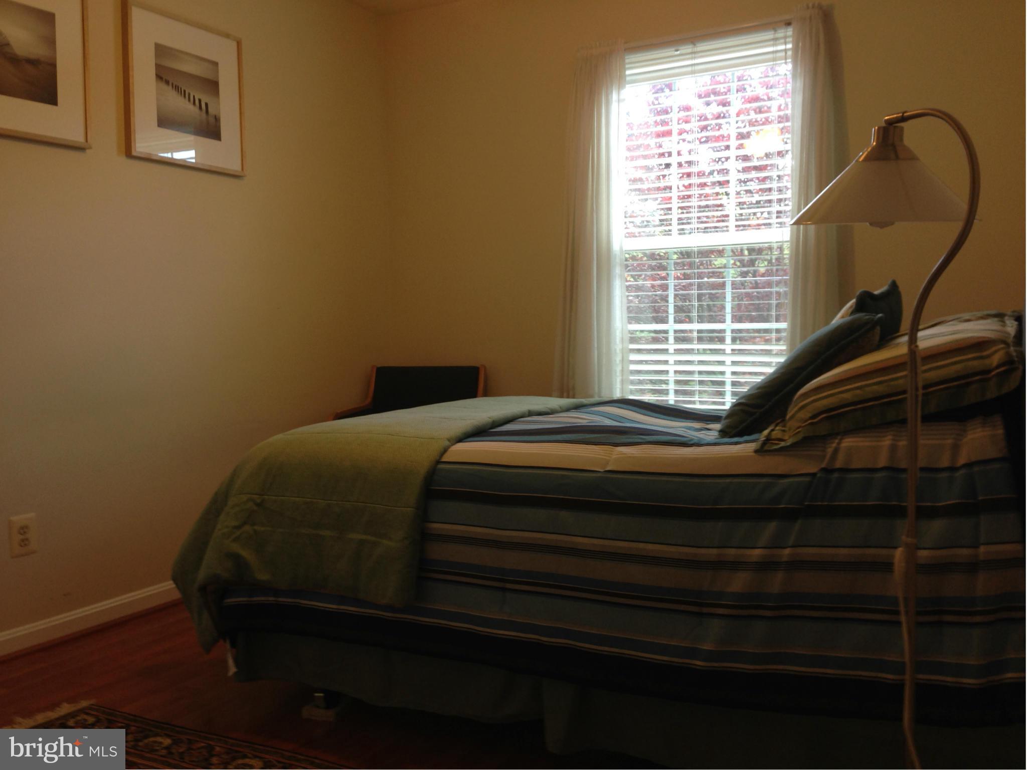 GUNSTON SQUARE - Residential Lease