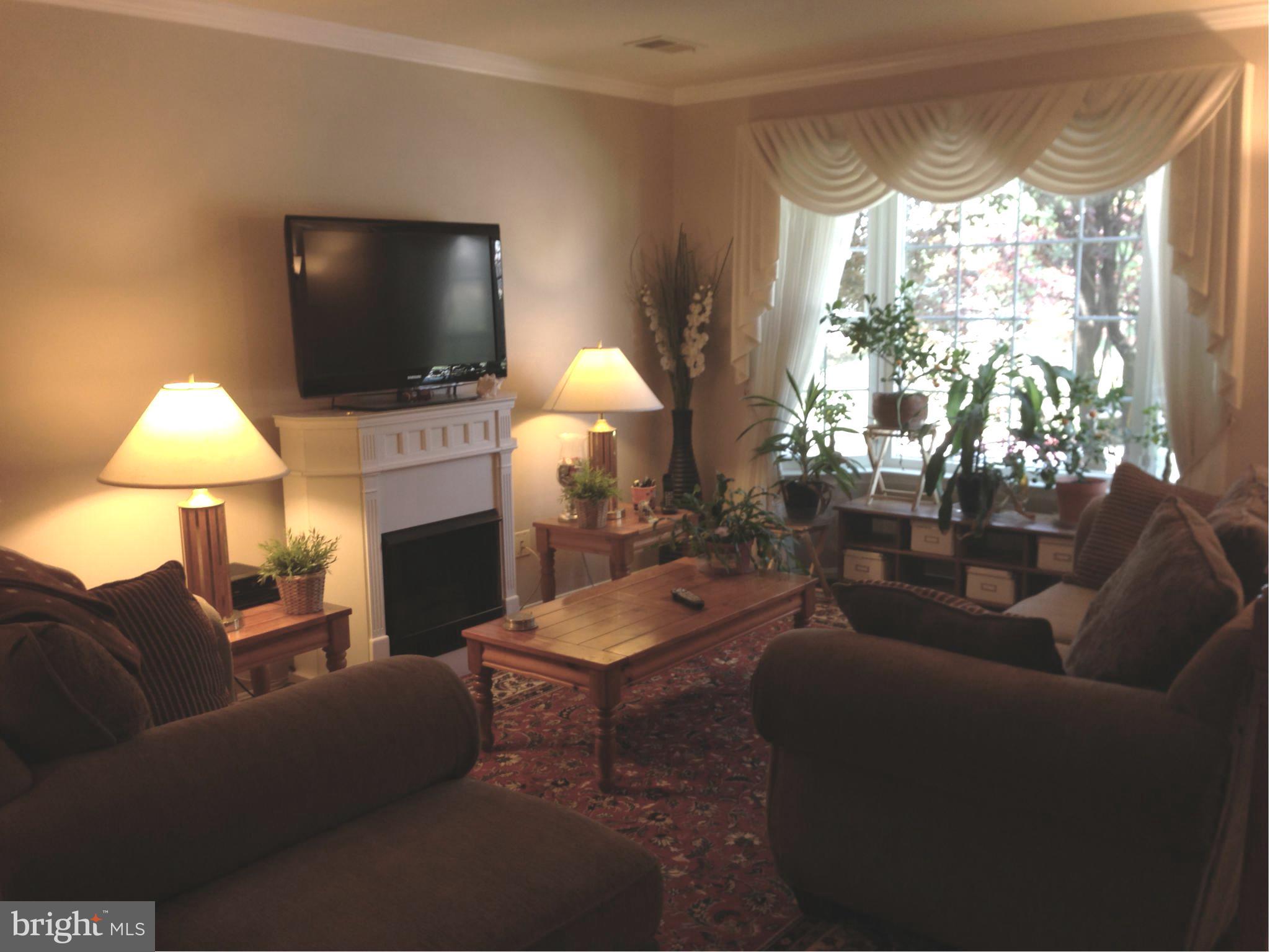 GUNSTON SQUARE - Residential Lease