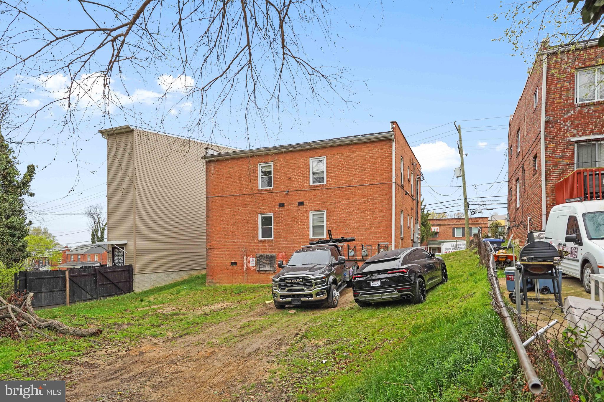 MARSHALL HEIGHTS - Residential Income
