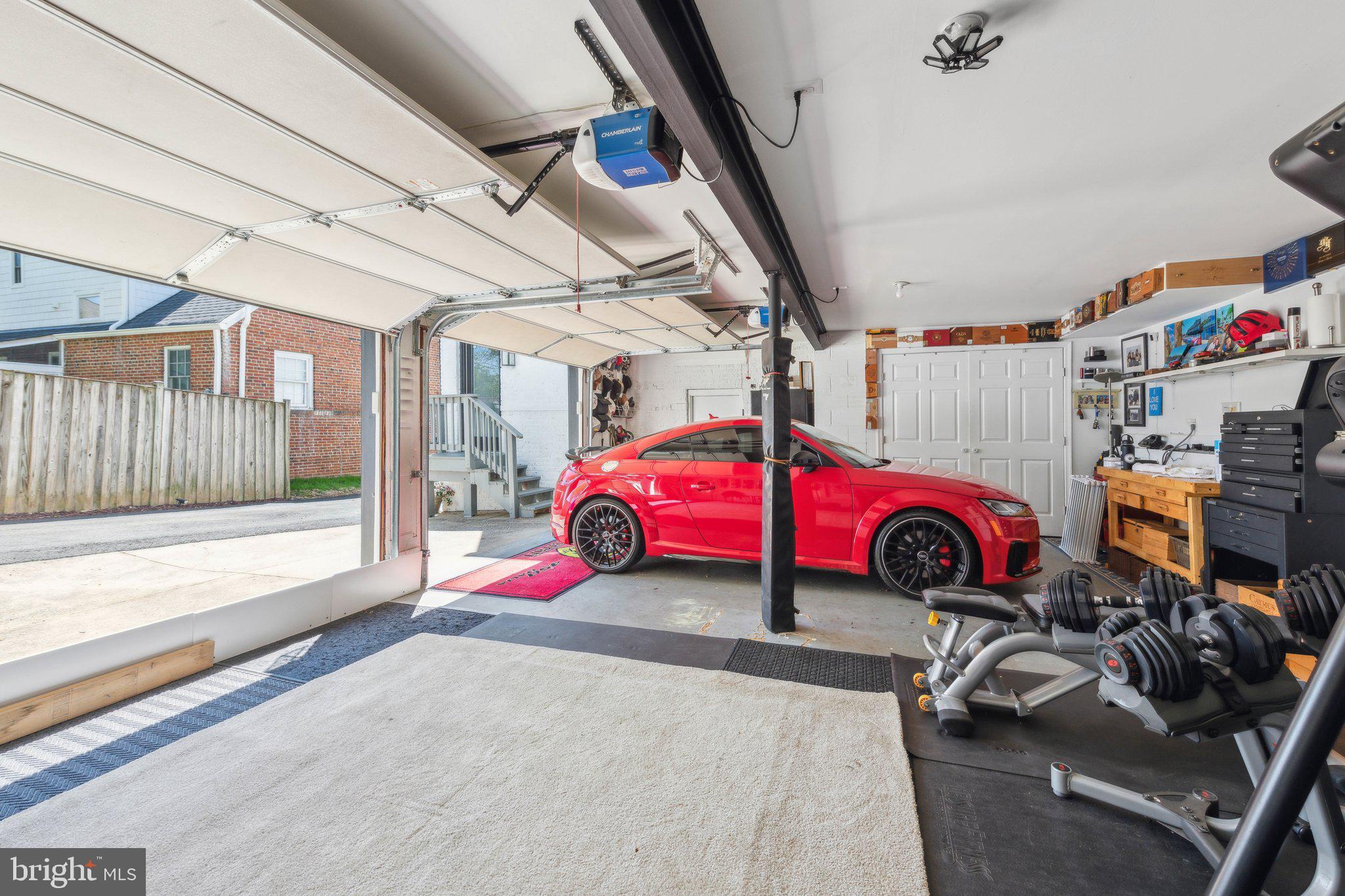 LEEWAY OVERLEE - Residential