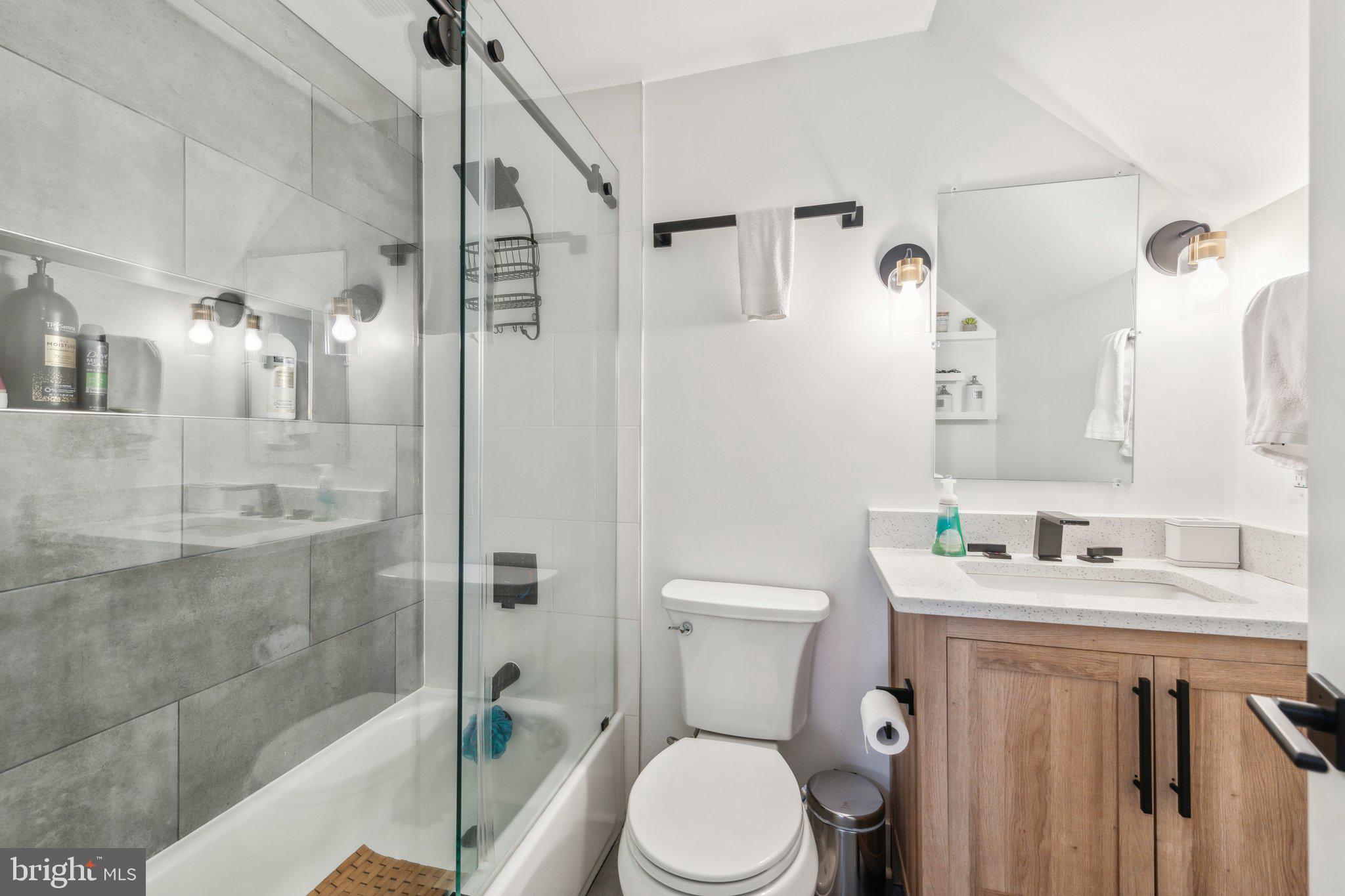 LEEWAY OVERLEE - Residential