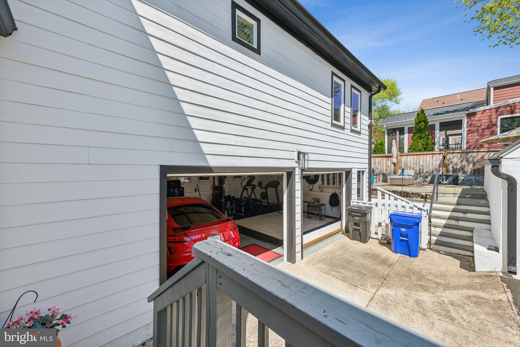 LEEWAY OVERLEE - Residential