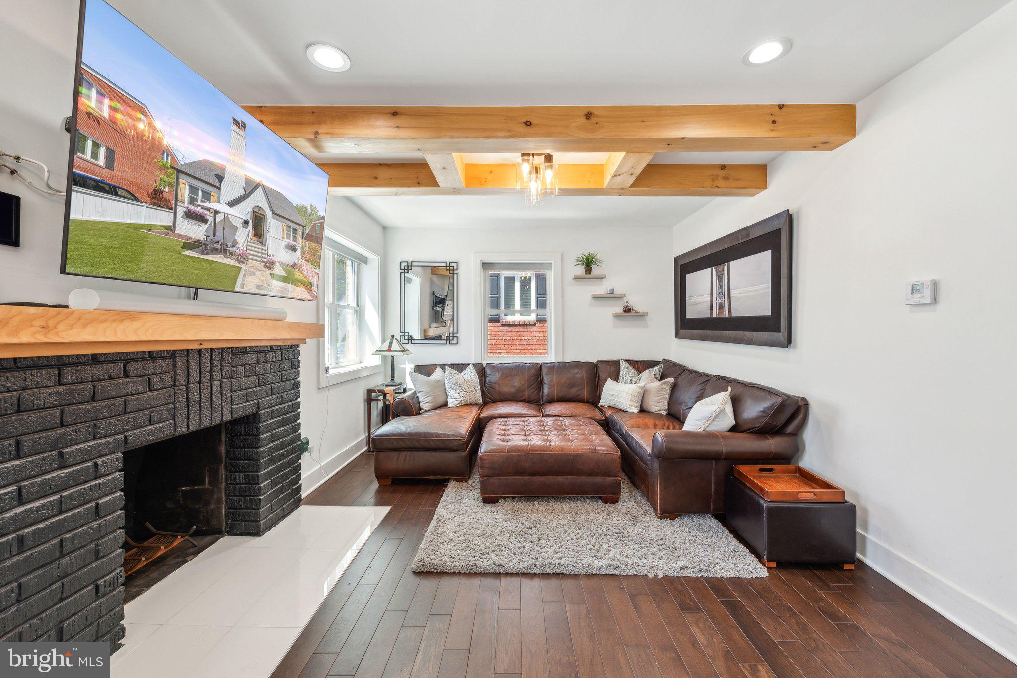 LEEWAY OVERLEE - Residential