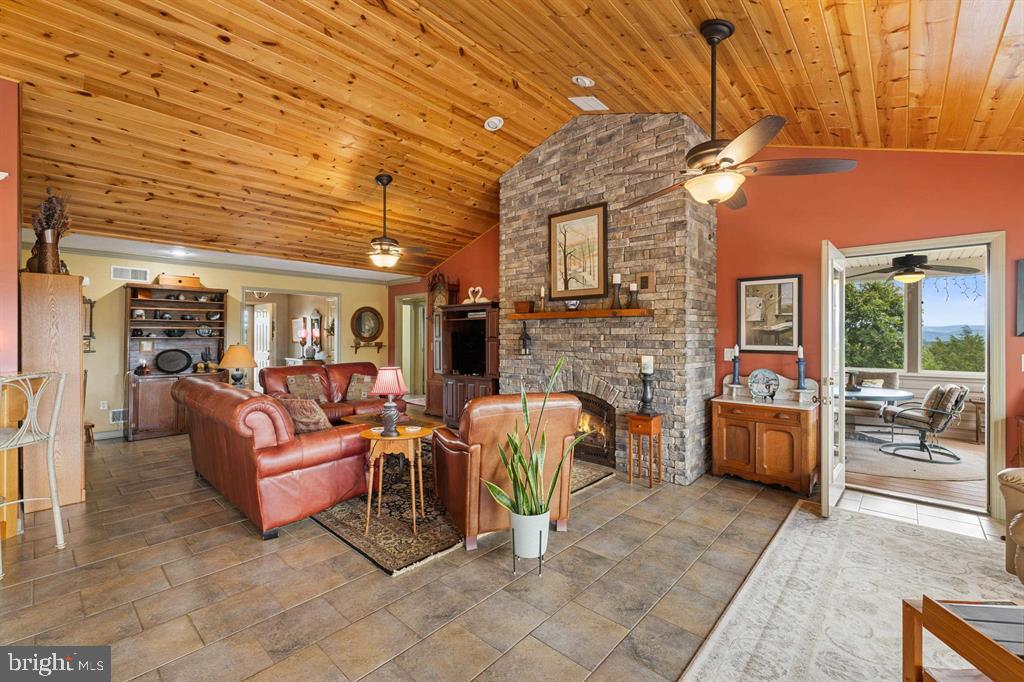 QUANTICO - Residential