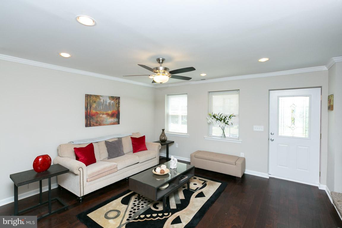 WOODBOURNE HEIGHTS - Residential