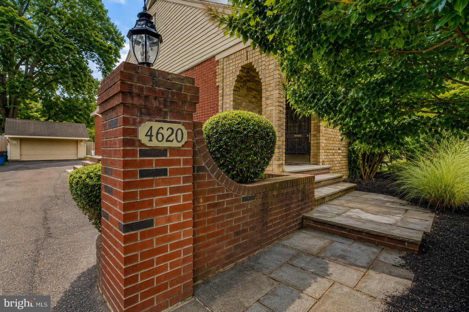 4620 CONVENT LANE