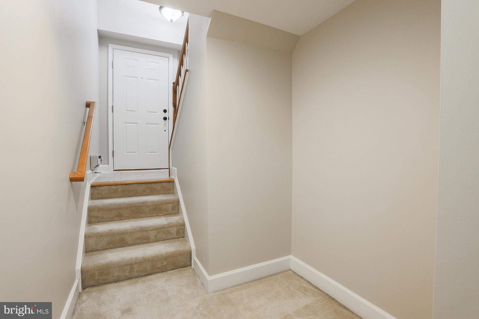 BUCKINGHAM STATION - Residential Lease