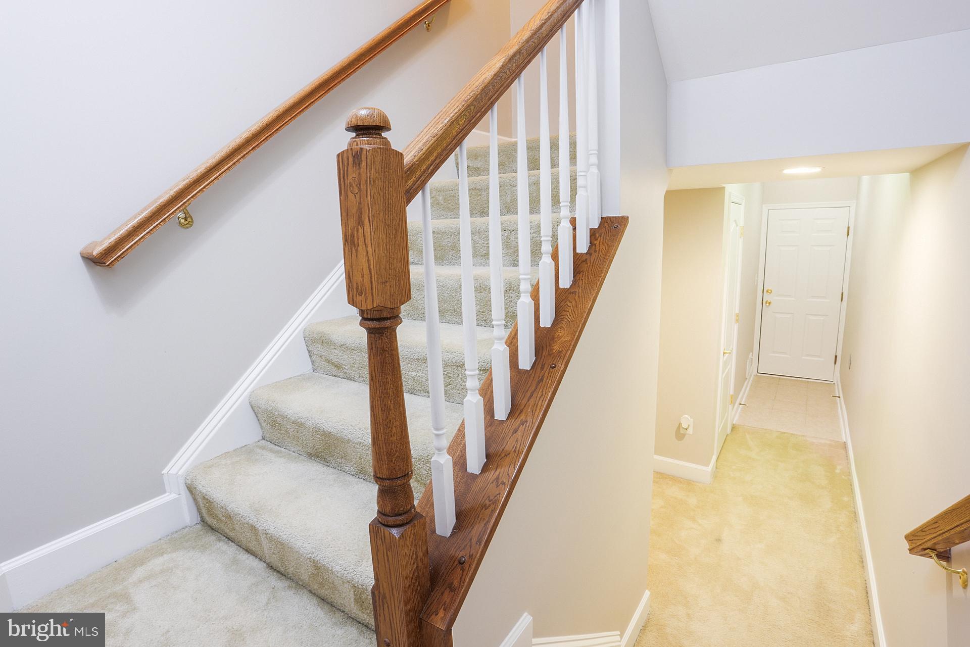 BUCKINGHAM STATION - Residential Lease