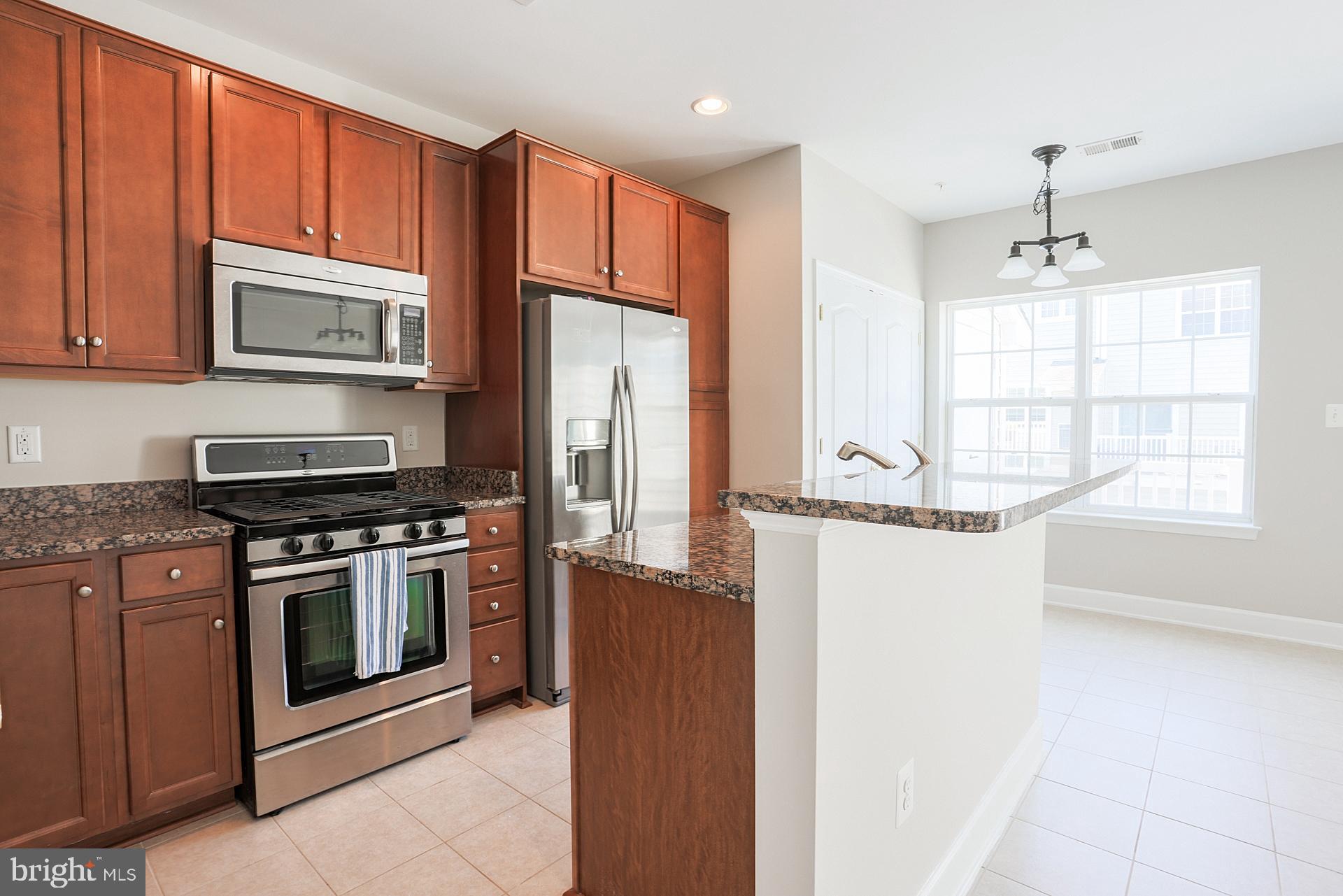 BUCKINGHAM STATION - Residential Lease