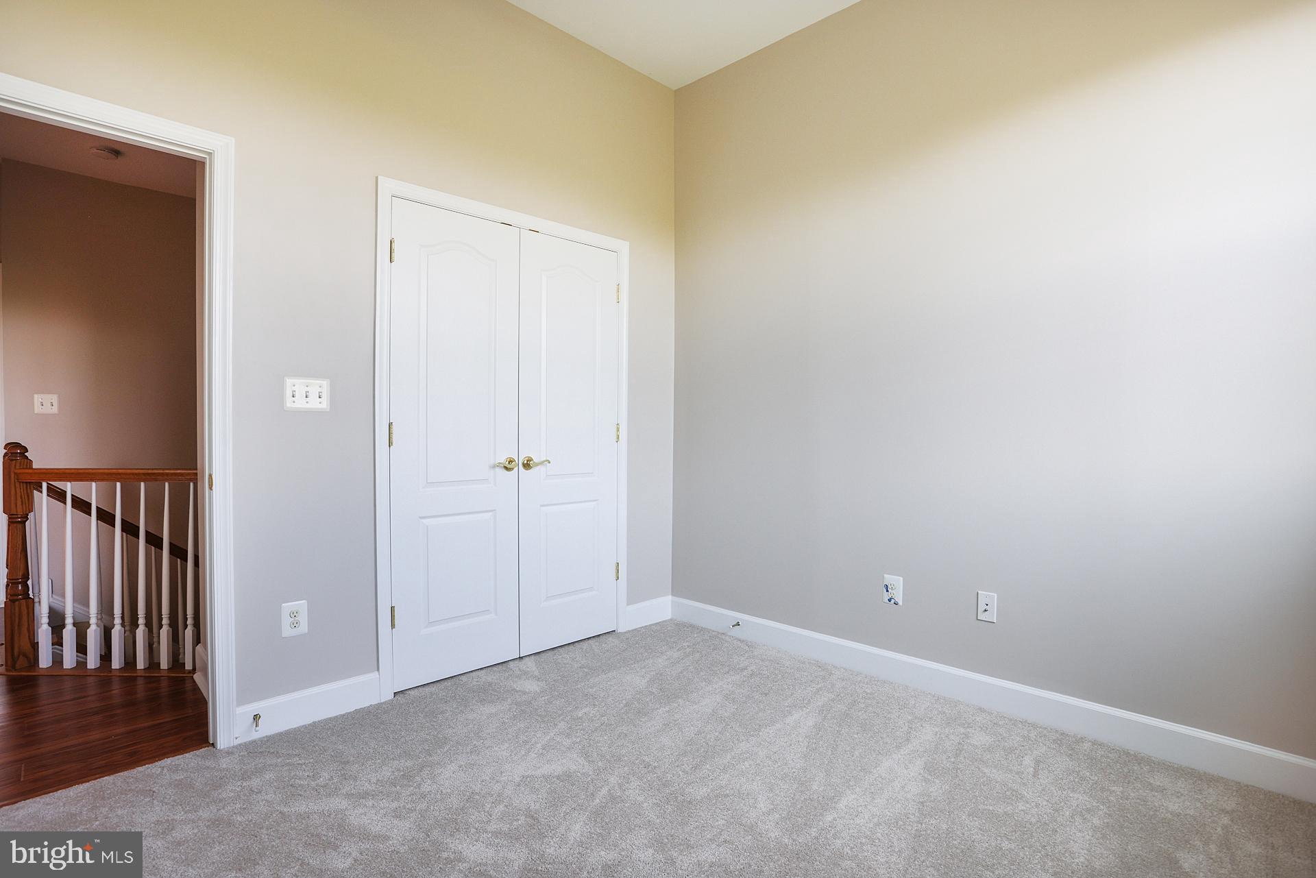 BUCKINGHAM STATION - Residential Lease