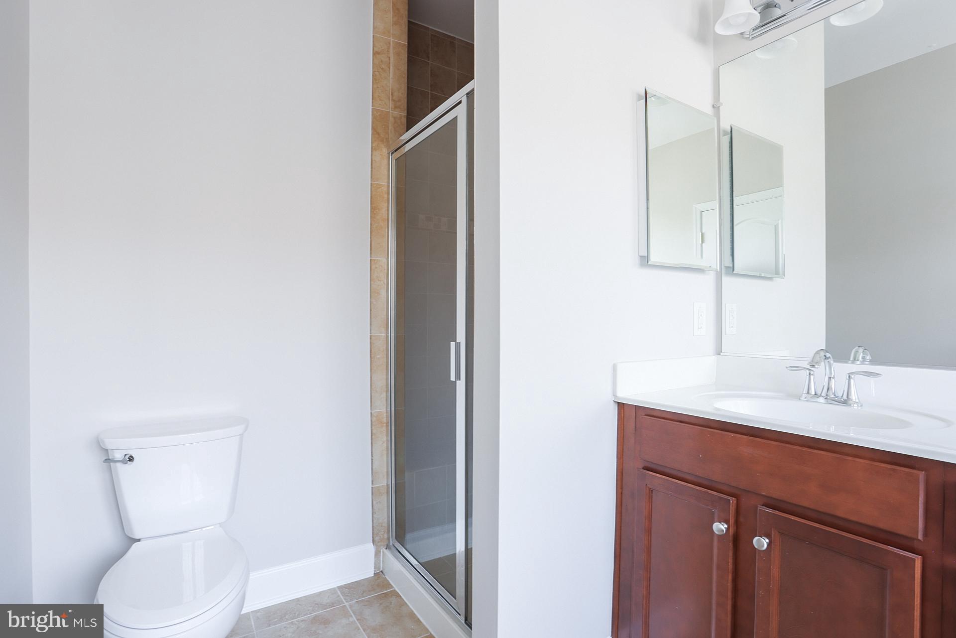 BUCKINGHAM STATION - Residential Lease